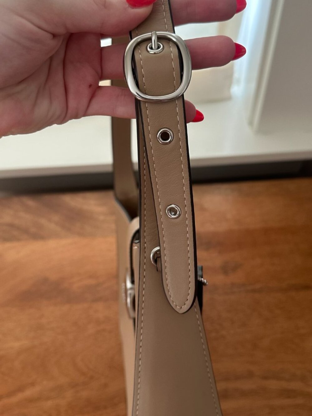 Coach Eliza Shoulder Bag - Picture 4 of 6